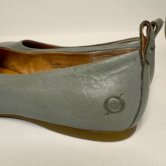 New Born Women's Size 6 Flats Light Blue Leather Comfort Slip-On Shoes - Picture 4 of 7